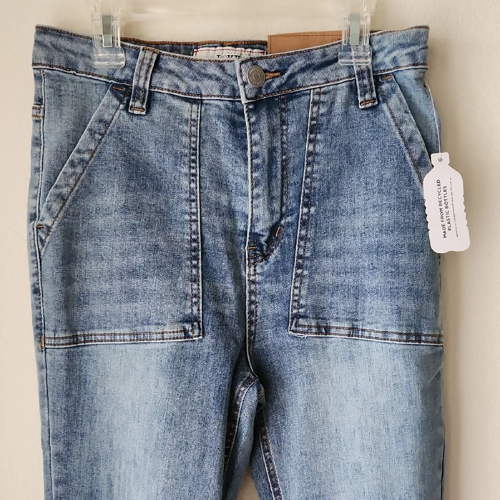 LOVE CULT DENIM Classic Blue Flare Leg High Rise Jeans  Sz 5 Y2K retro NWT - Picture 2 of 16